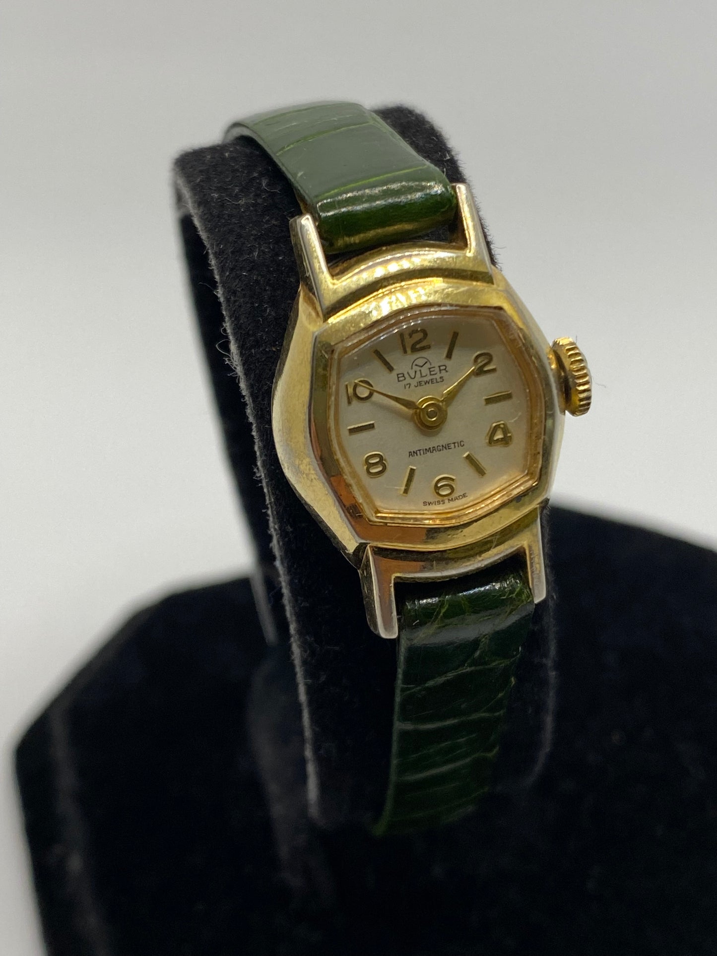 Buler 17 Jewels Gold Plated Manuak Wind Ladies Watch