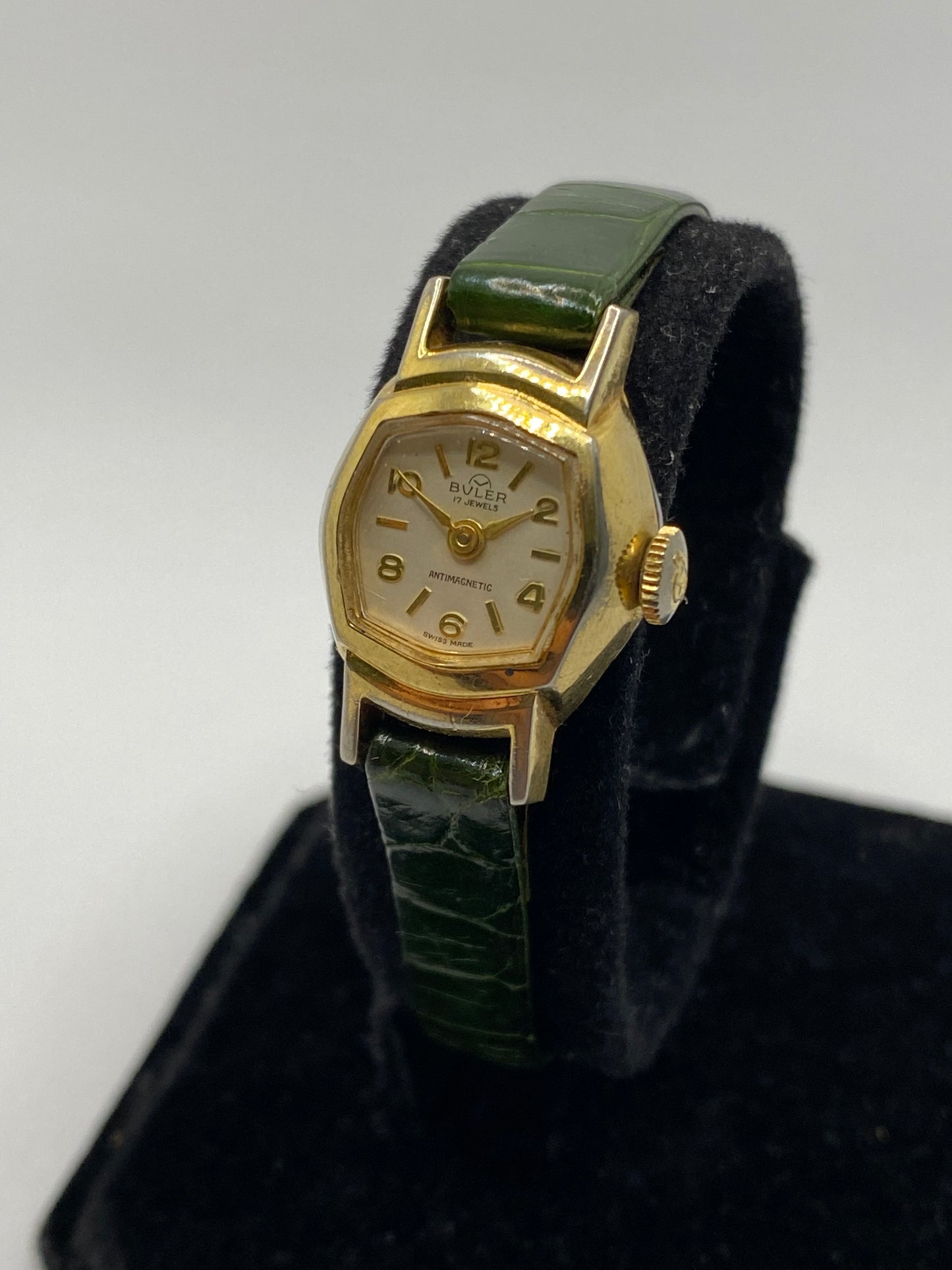 Buler 17 Jewels Gold Plated Manuak Wind Ladies Watch