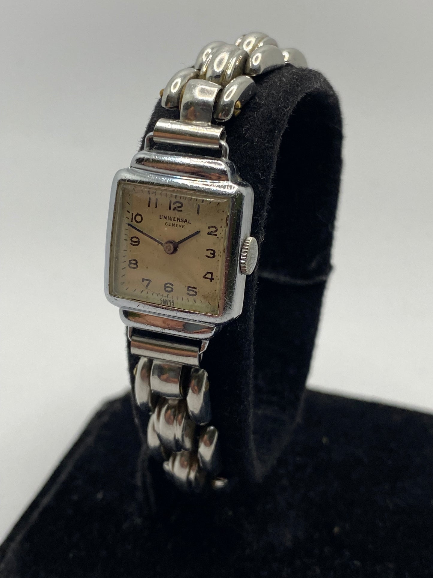 Universal Geneve Rectangular Manual Wind Vintage Ladies Watch