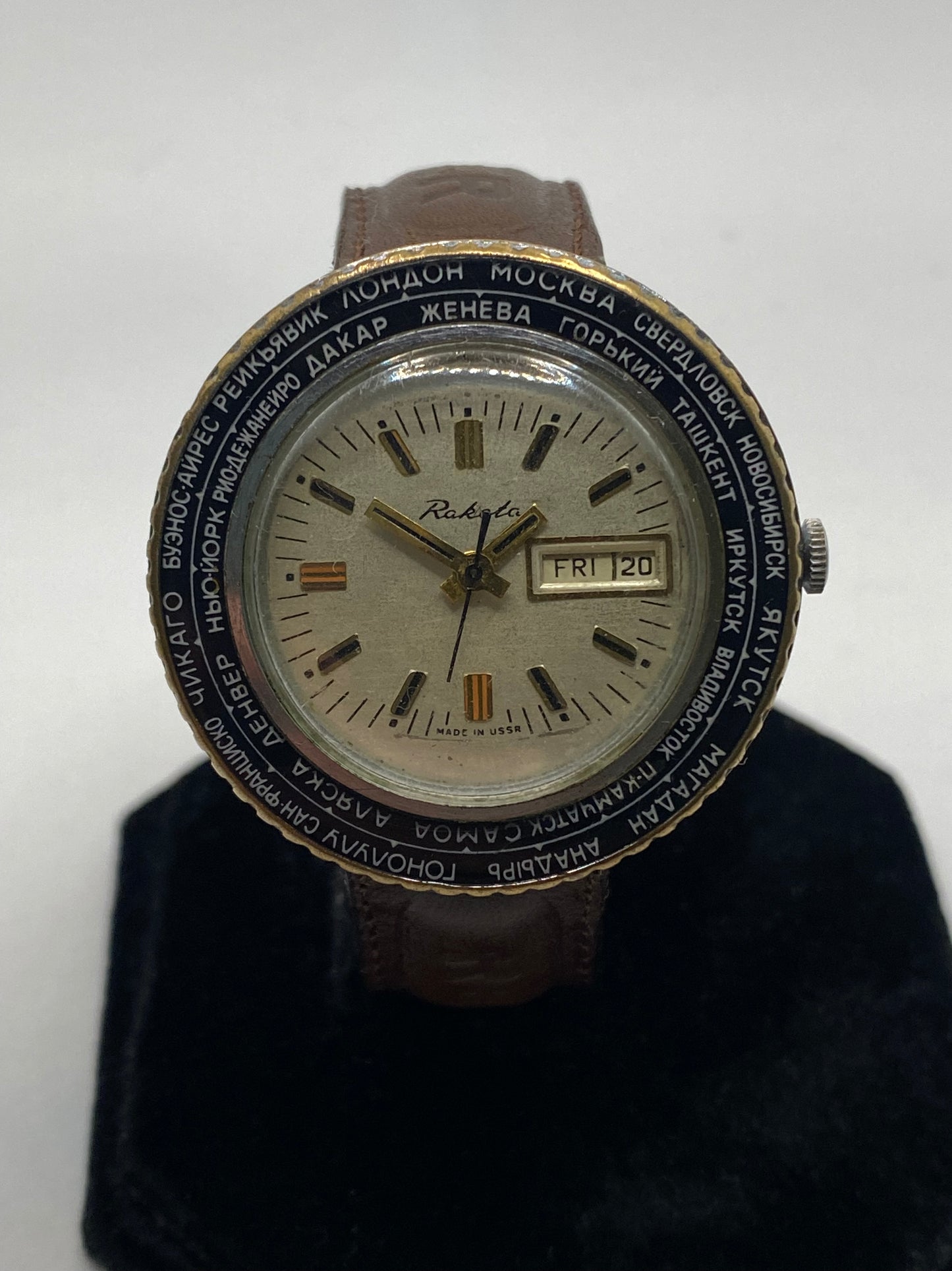 Raketa WorldTime Day Date Manual Wind Vintage Watch