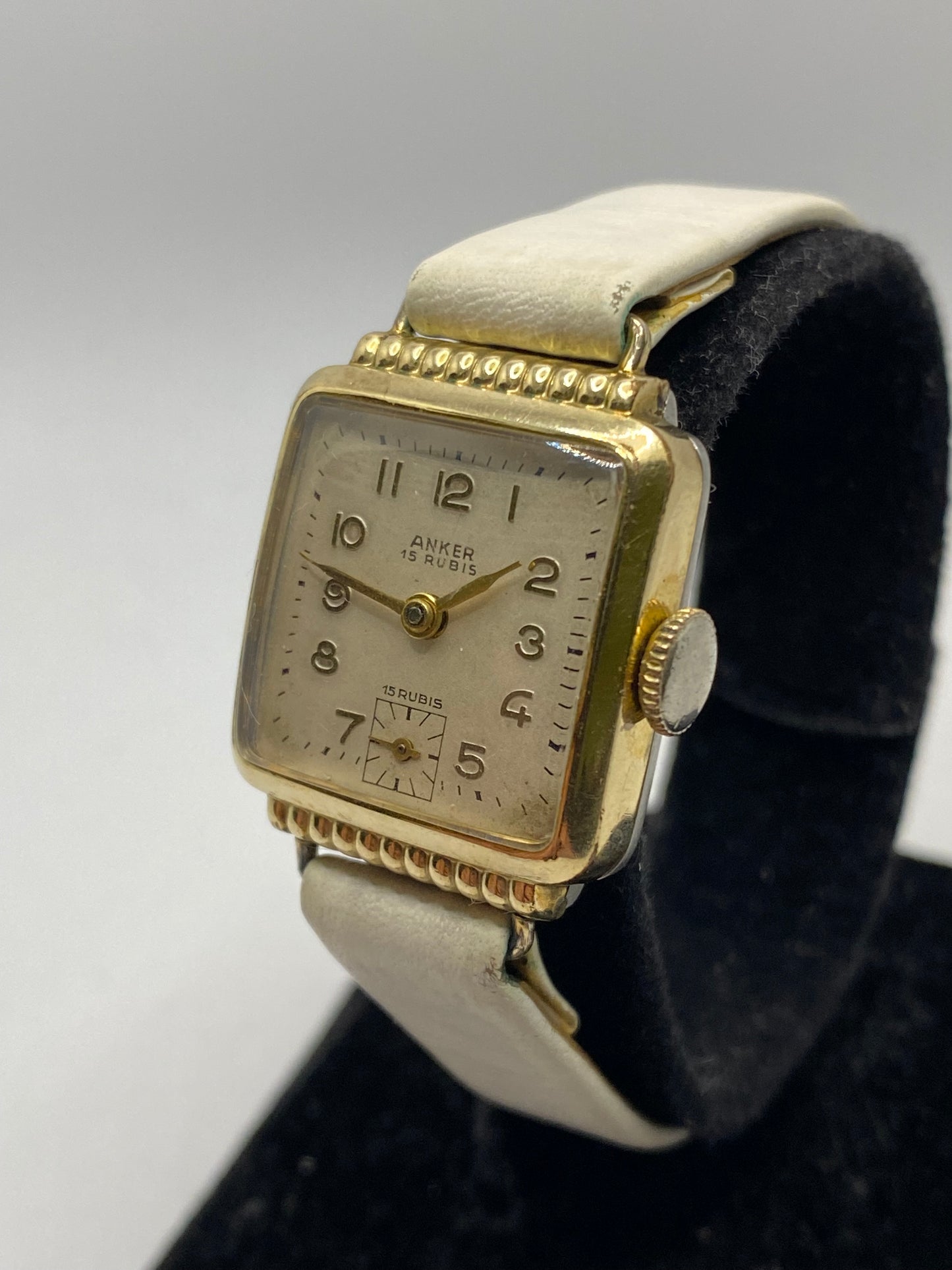 Anker 15 Rubis Small Second 50s Vintage Ladies Watch